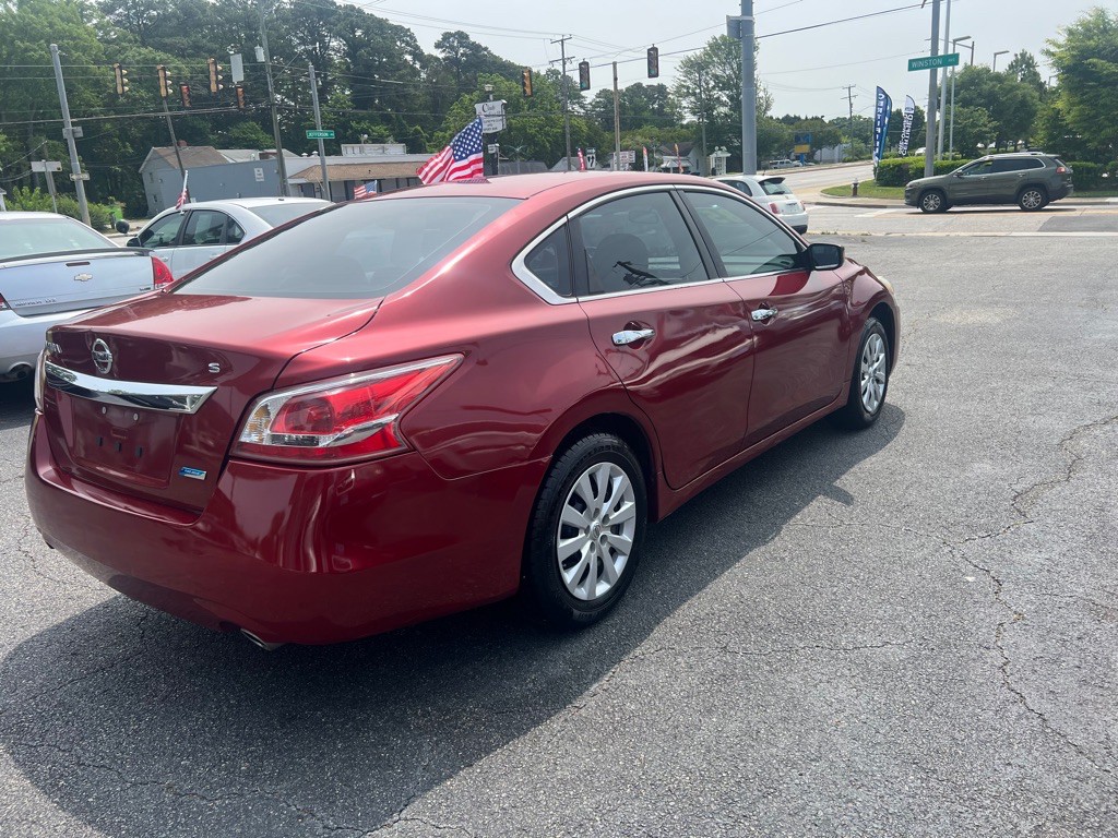 2013 Nissan Altima Image 8