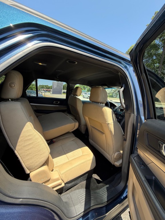 2017 Ford Explorer Image 7