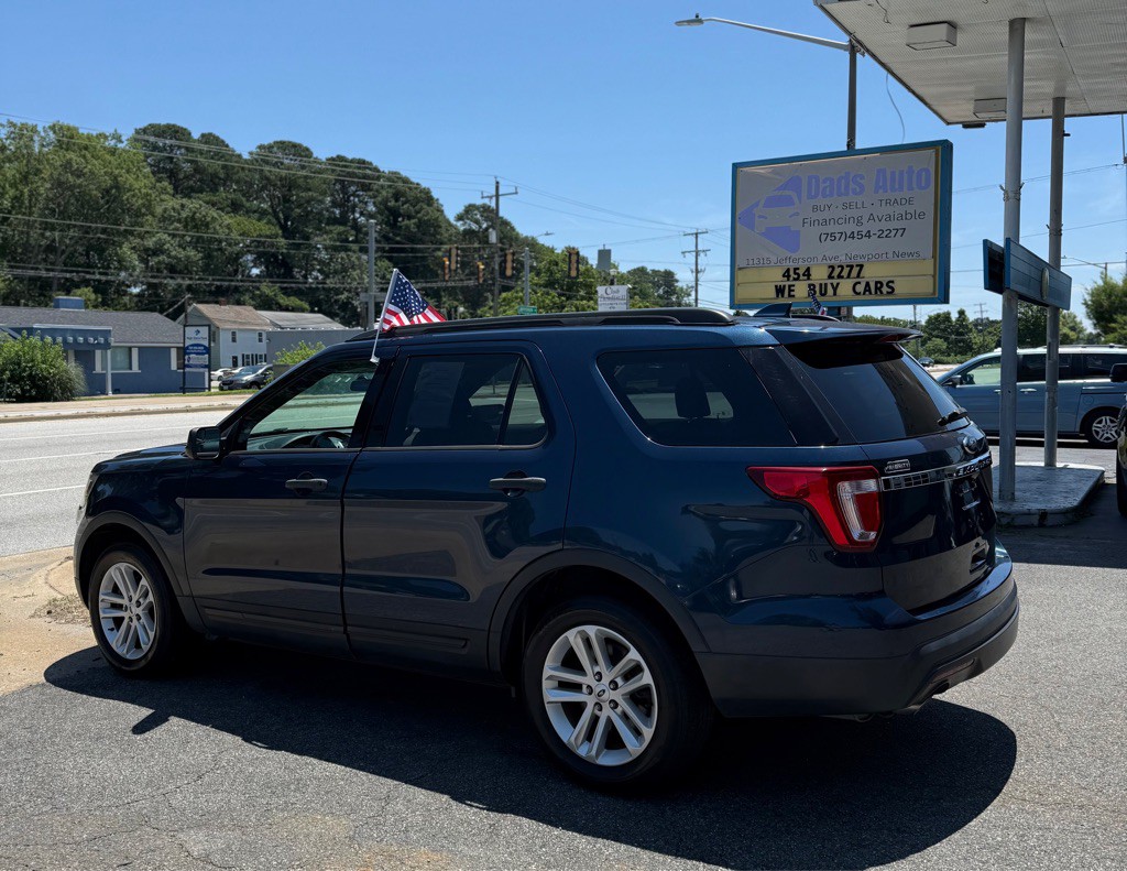 2017 Ford Explorer Image 10