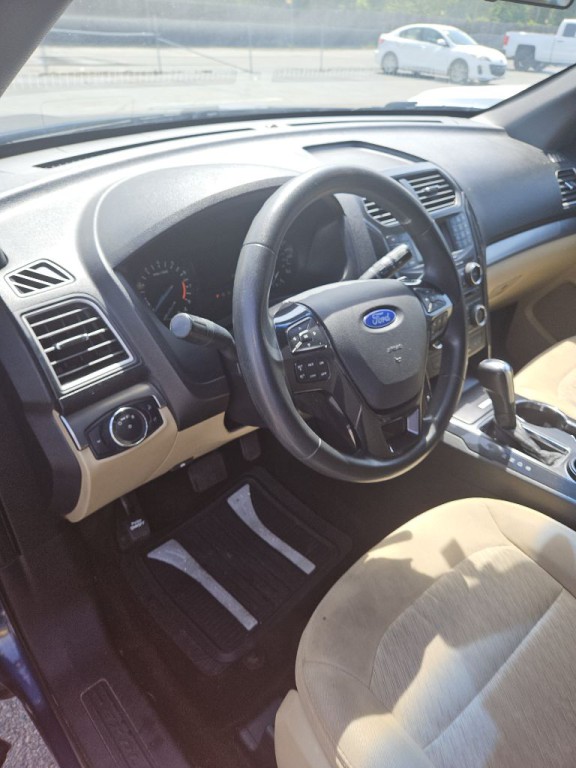2017 Ford Explorer Image 15