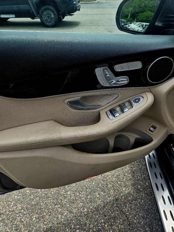 2019 Mercedes-Benz GLC-Class Image 19
