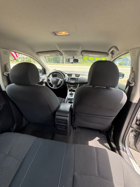 2015 Nissan Sentra Image 9