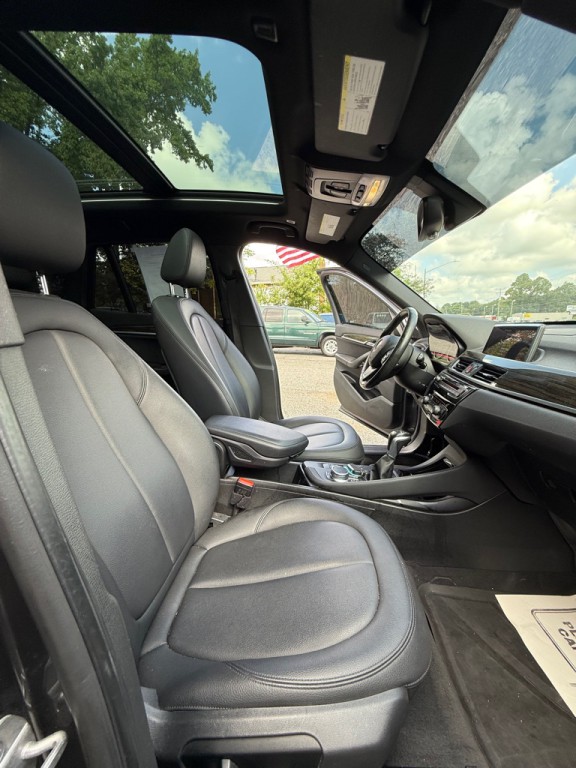 2017 BMW X1 Image 12