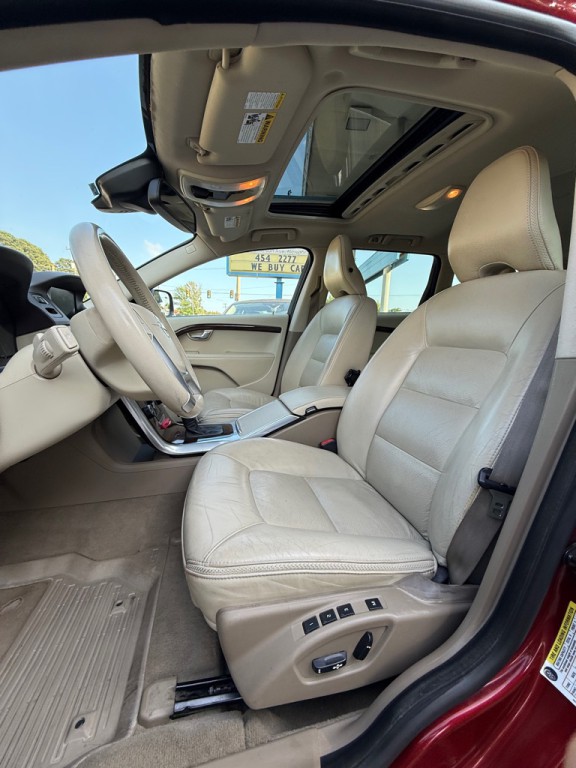 2013 Volvo XC70 Image 9