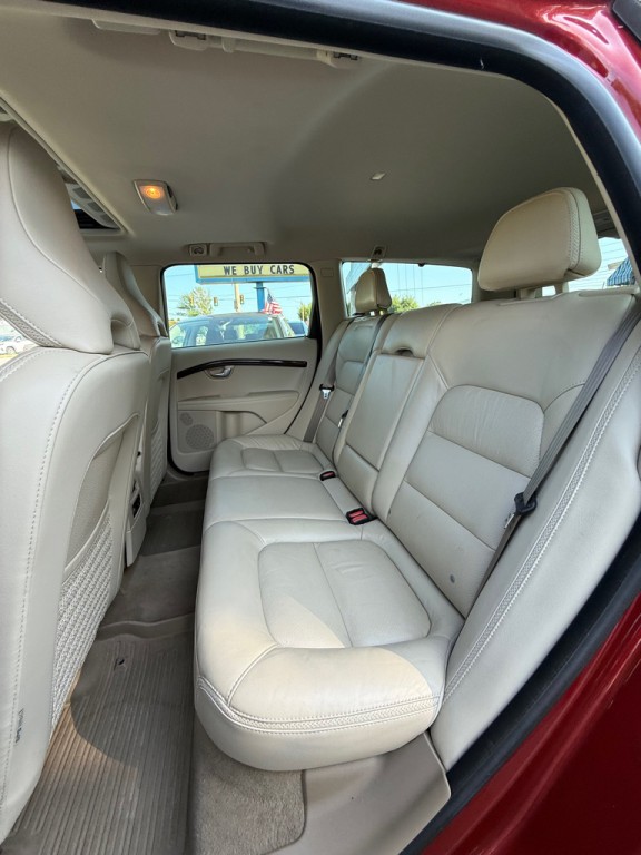 2013 Volvo XC70 Image 10