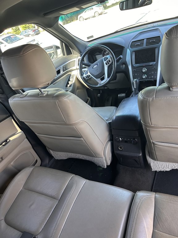 2012 Ford Explorer Image 3
