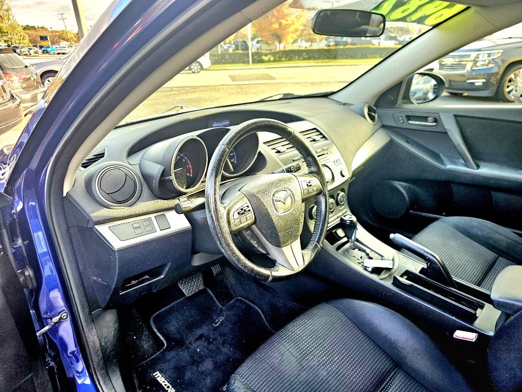 2013 Mazda Mazda3 Image 6