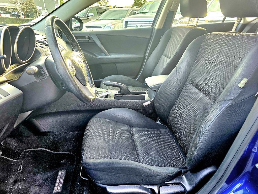 2013 Mazda Mazda3 Image 7