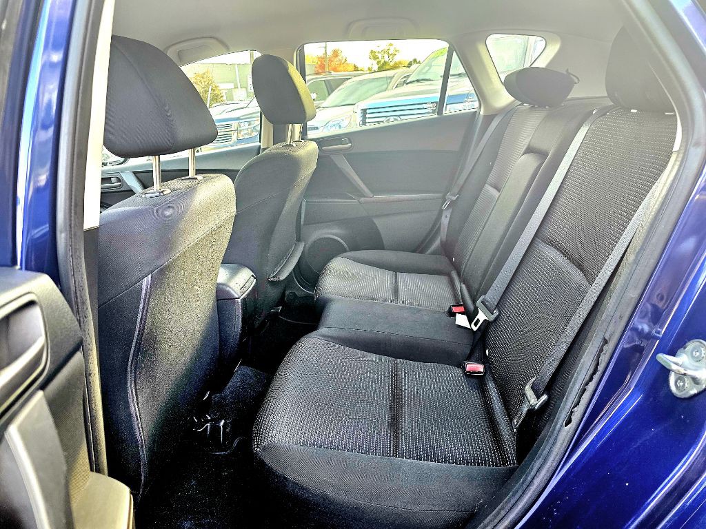 2013 Mazda Mazda3 Image 10