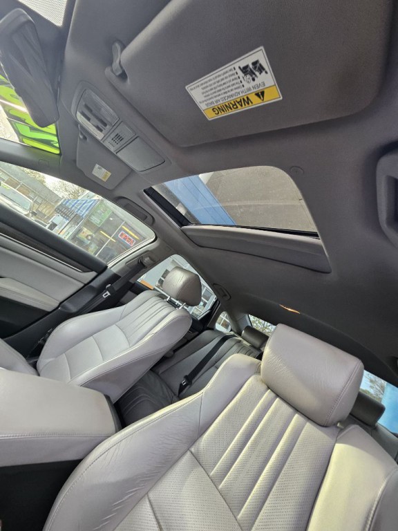 2018 Honda Accord Image 9