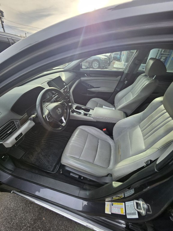 2018 Honda Accord Image 3