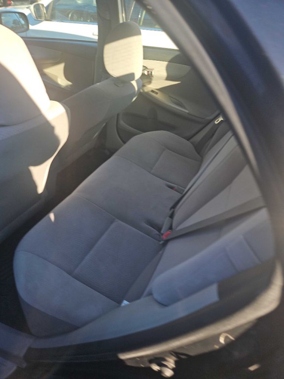 2011 Toyota Corolla Image 3