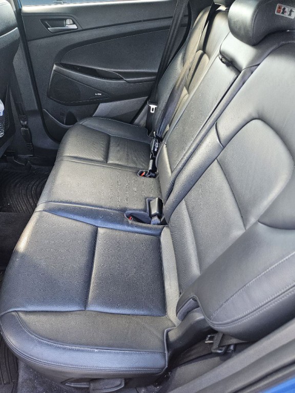 2017 Hyundai Tucson Image 2