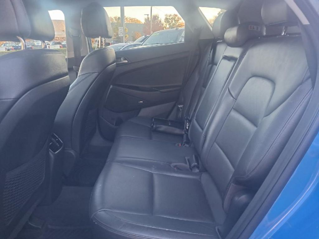 2017 Hyundai Tucson Image 10