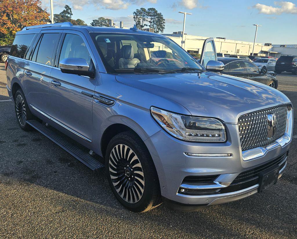 2020 Lincoln Navigator Image 4