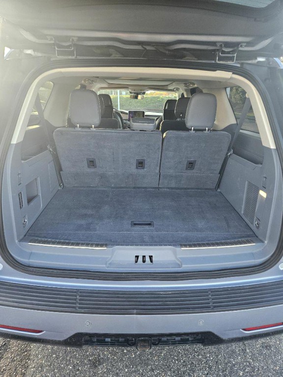 2020 Lincoln Navigator Image 8