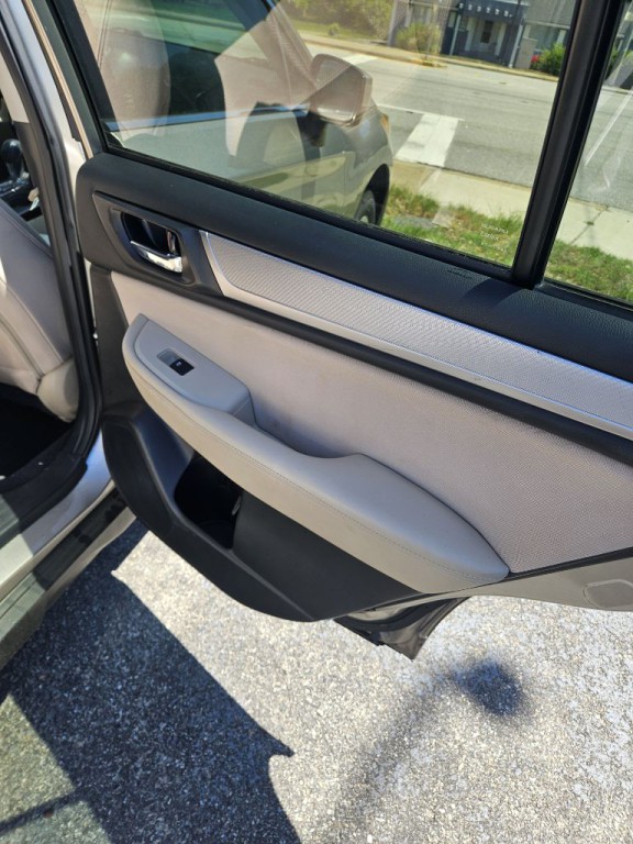 2016 Subaru Outback Image 6