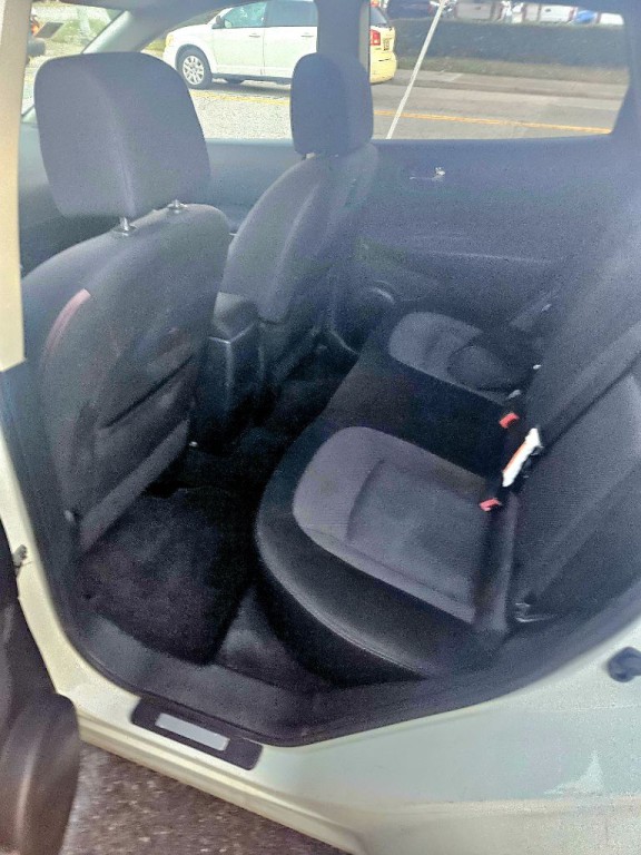 2010 Nissan Rogue Image 3