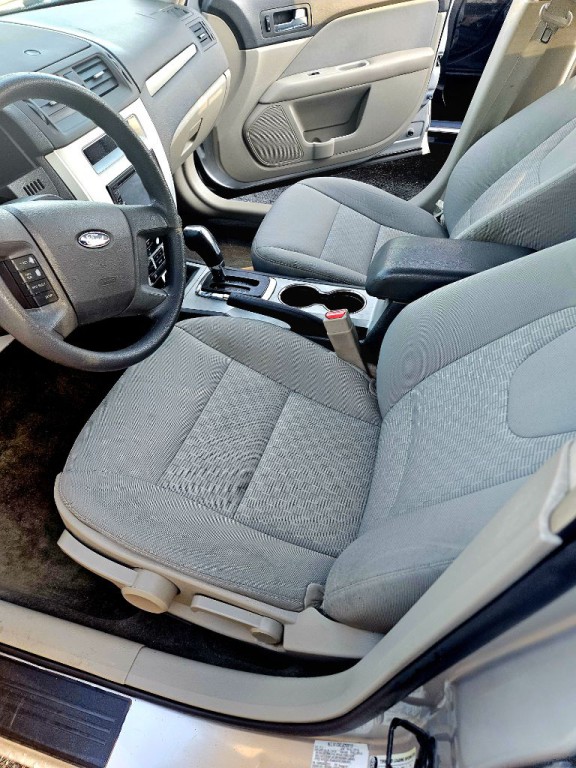 2012 Ford Fusion Image 11