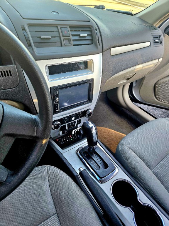2012 Ford Fusion Image 10