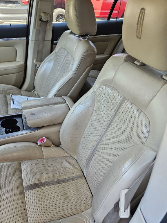 2009 Lincoln MKS Image 4