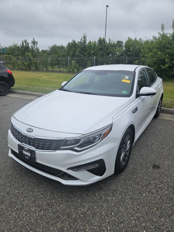 2020 Kia Optima Image 3