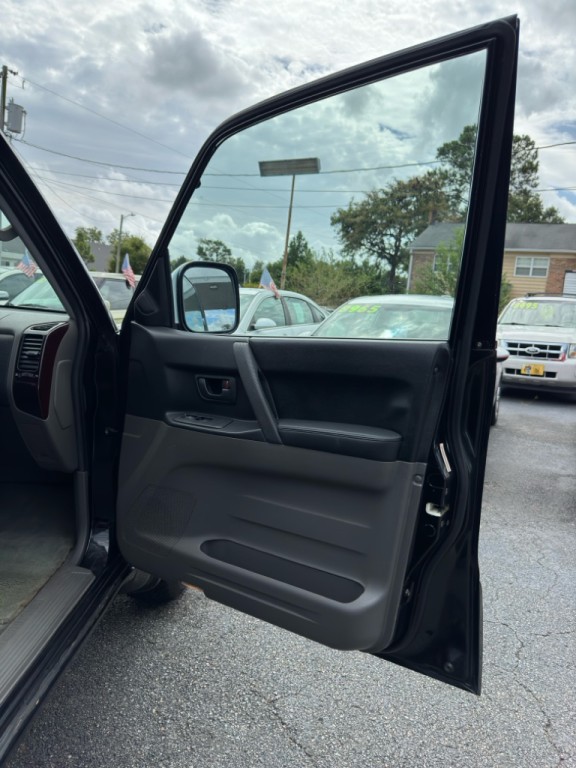 2001 Mitsubishi Montero Image 12