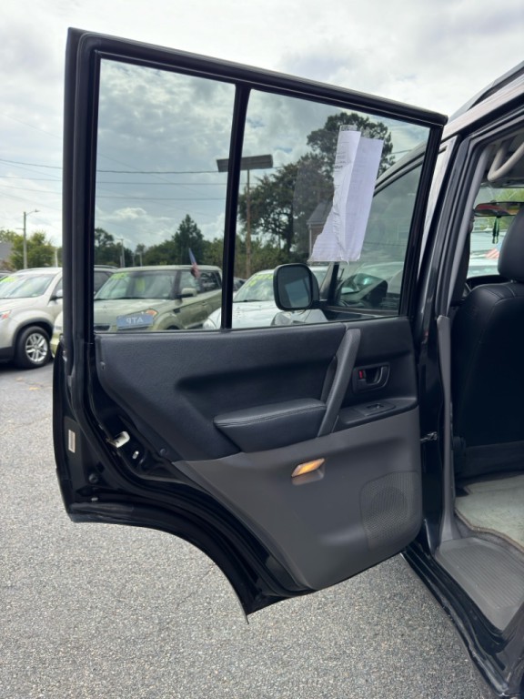 2001 Mitsubishi Montero Image 13