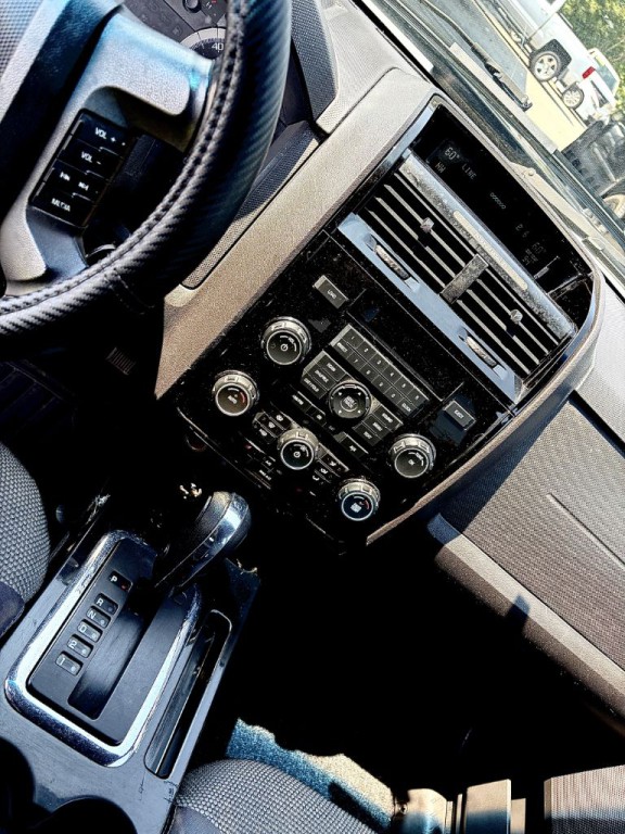 2008 Ford Escape Image 6