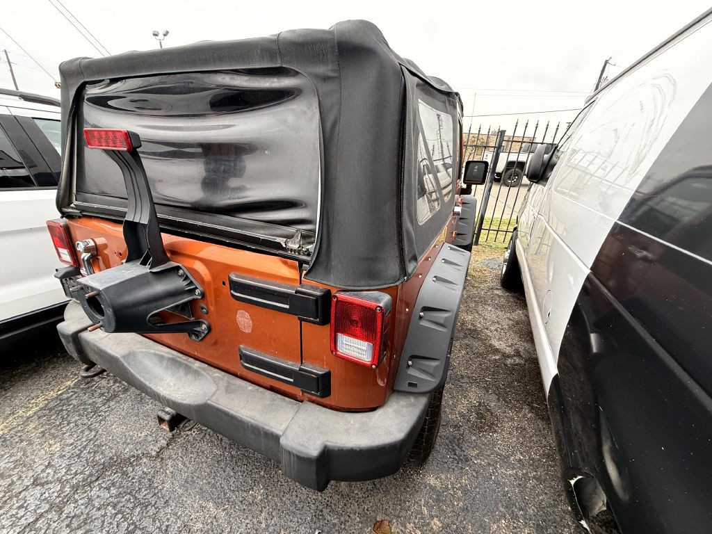 2011 Jeep Wrangler Image 4