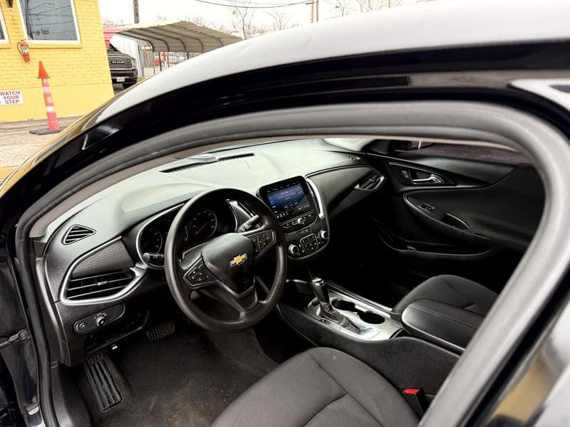 2020 Chevrolet Malibu Image 6