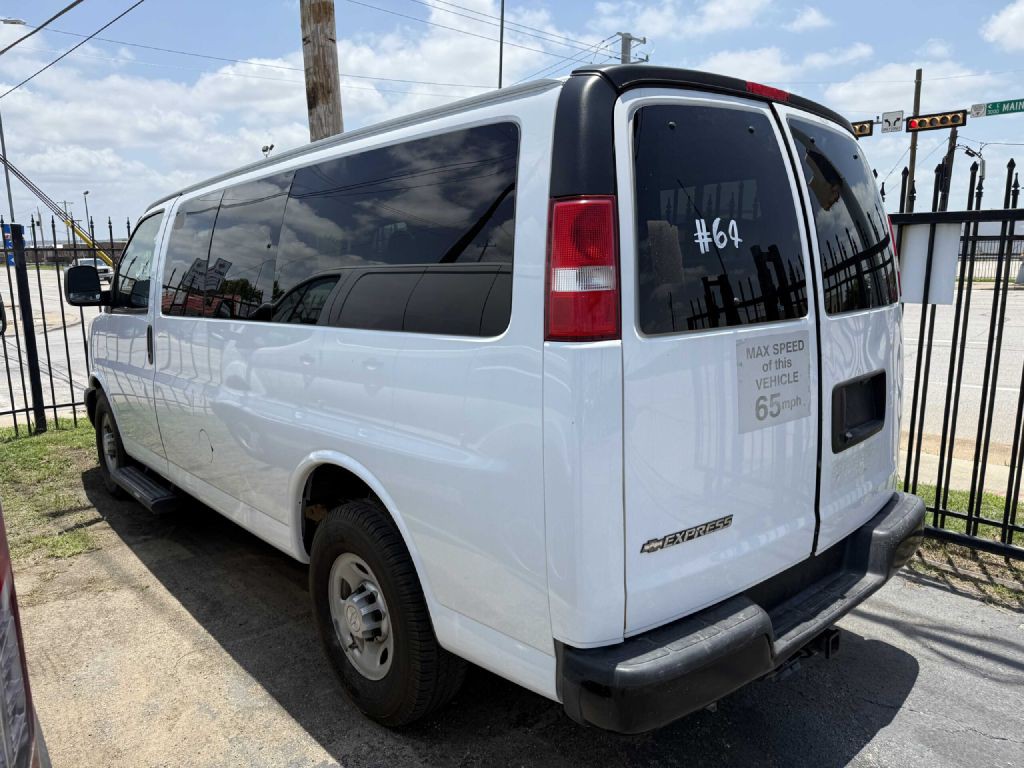 2017 Chevrolet Express Image 2
