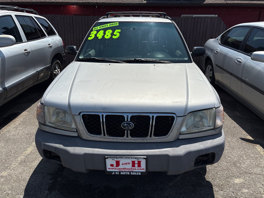 2001 Subaru Forester Image 2