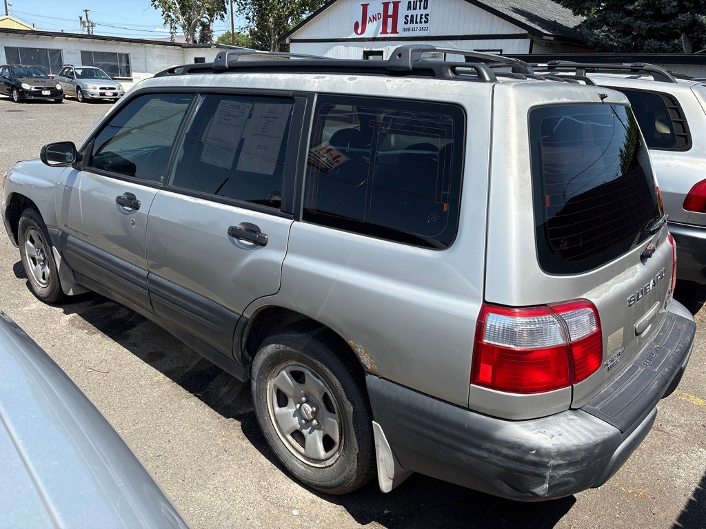 2001 Subaru Forester Image 6