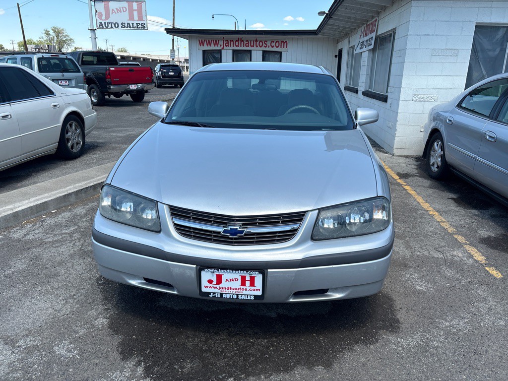 2004 Chevrolet Impala Image 2