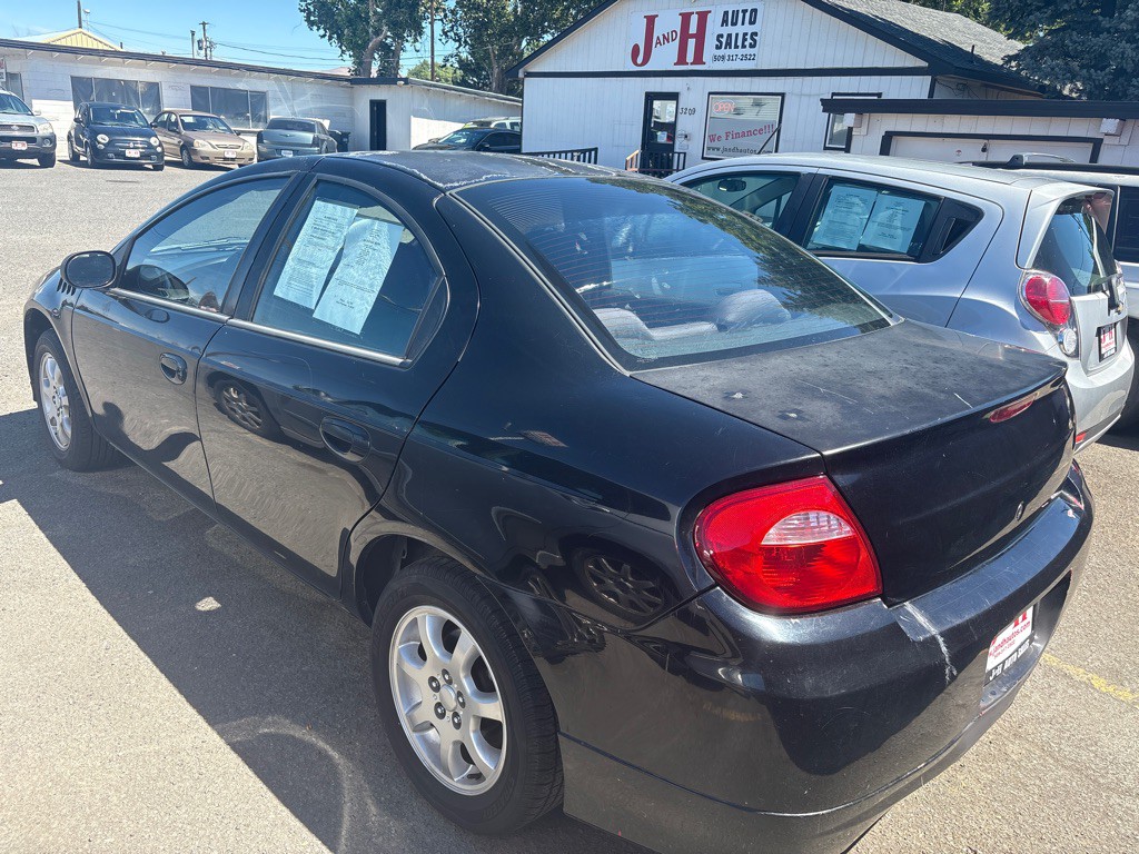 2003 Dodge Neon Image 17