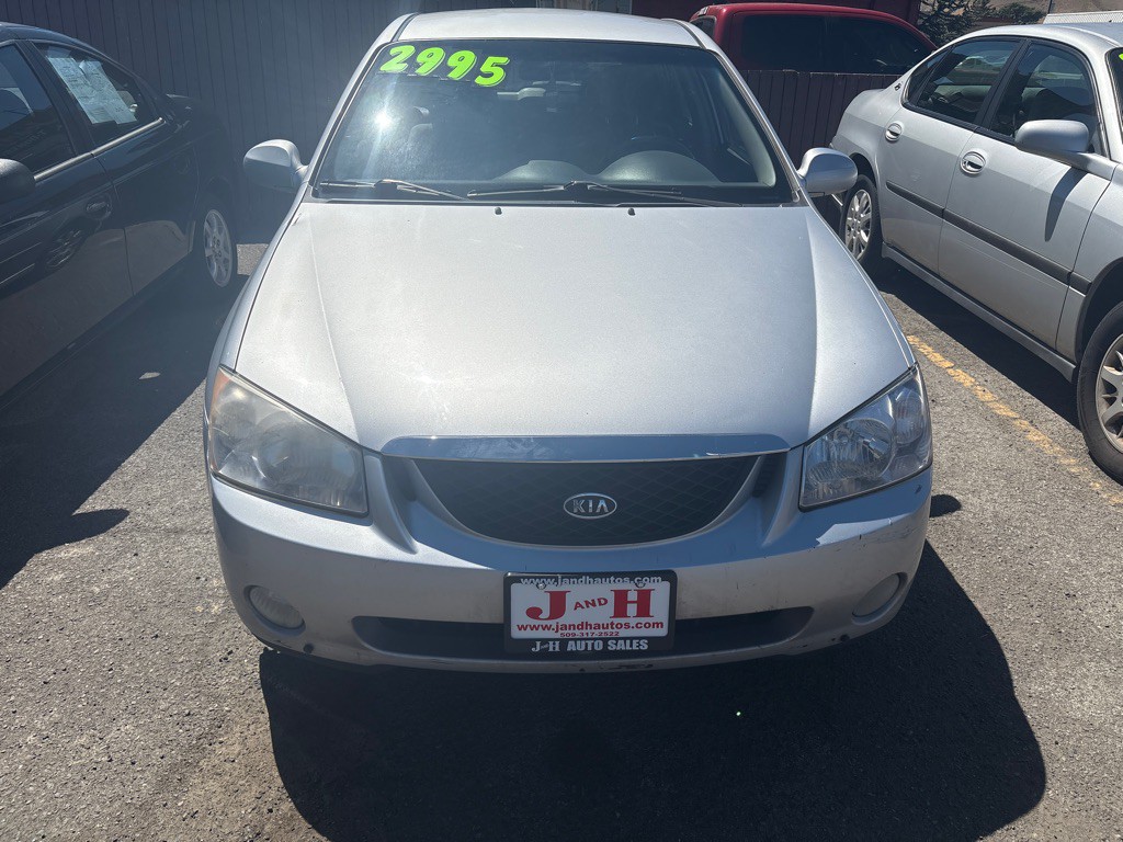 2006 Kia Spectra5 Image 2