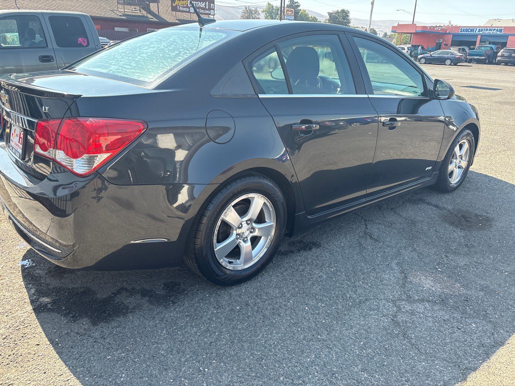 2012 Chevrolet Cruze Image 3