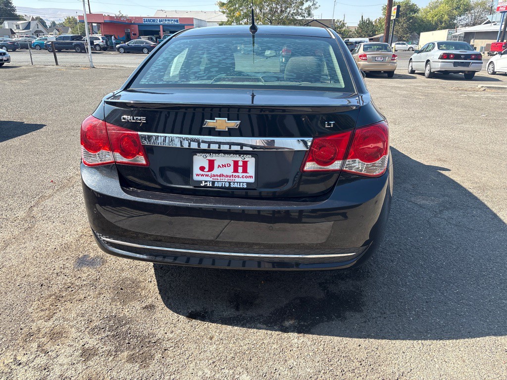 2012 Chevrolet Cruze Image 4