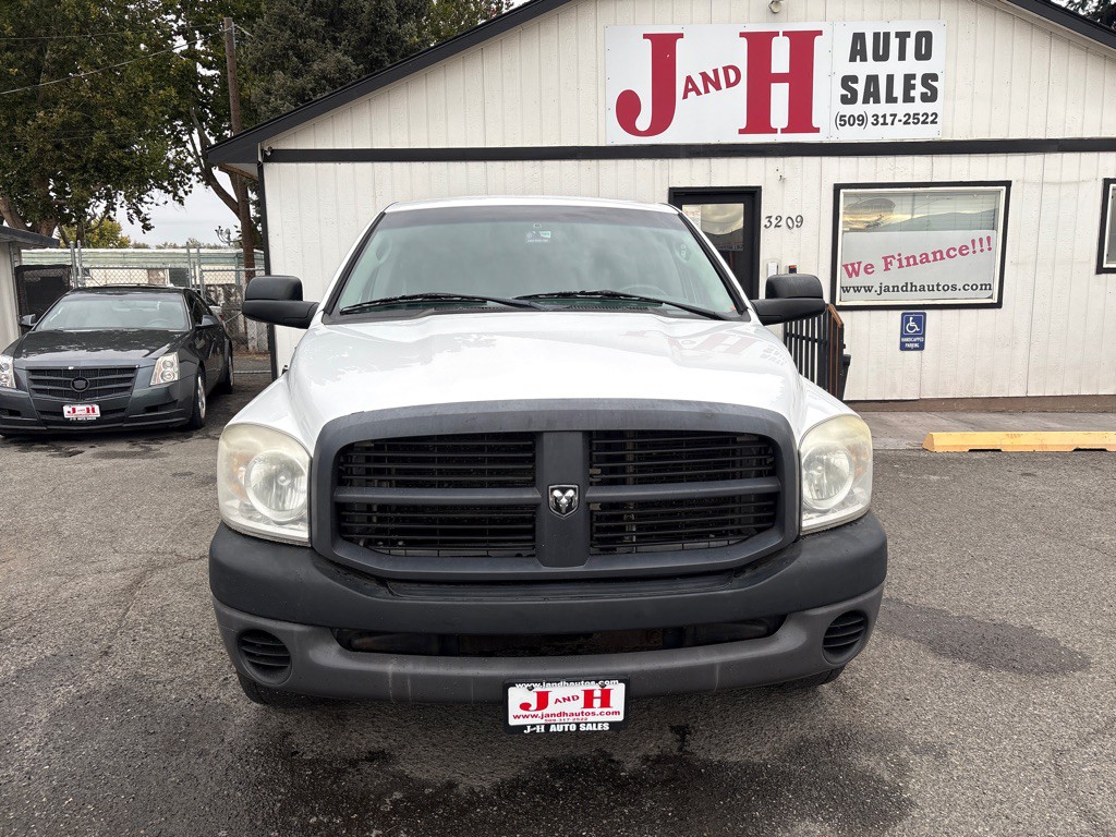 2008 Dodge Ram 1500 Image 2