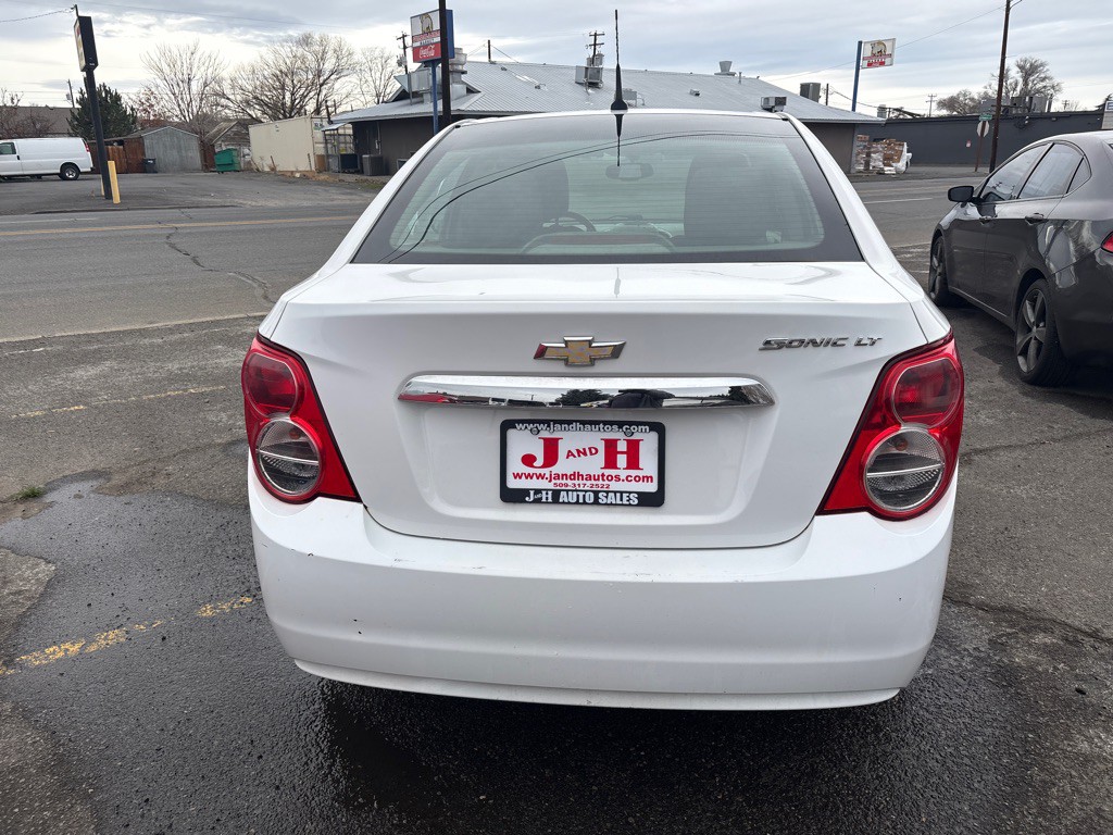 2014 Chevrolet Sonic Image 5