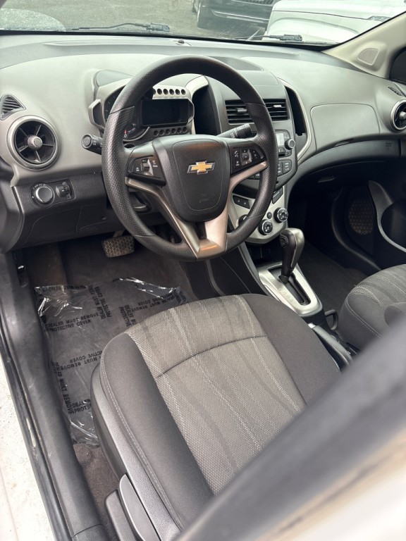 2014 Chevrolet Sonic Image 7