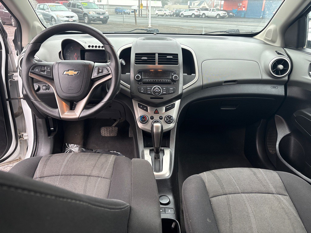 2014 Chevrolet Sonic Image 12