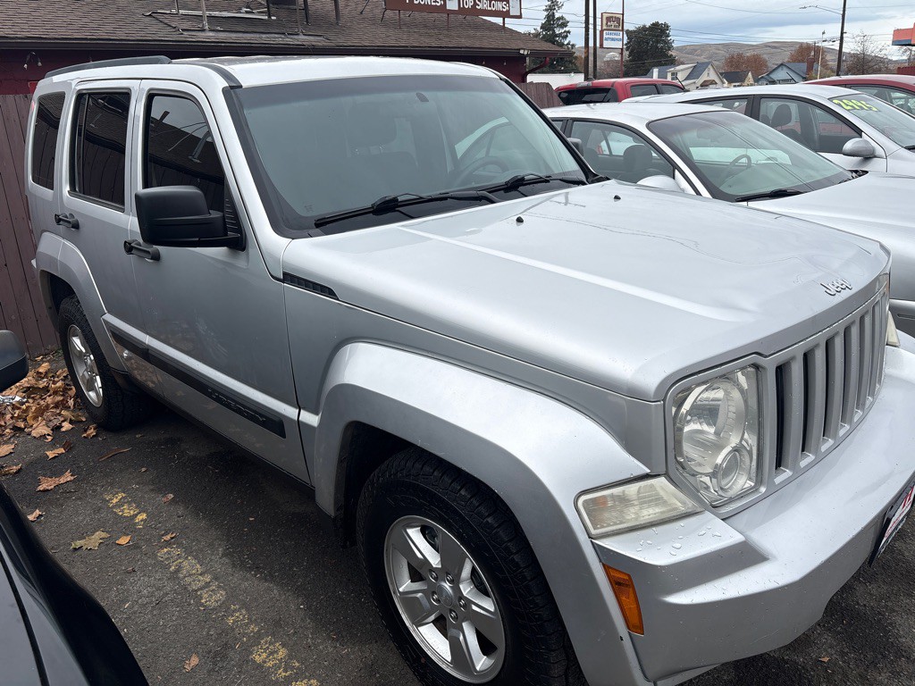 2012 Jeep Liberty Image 3