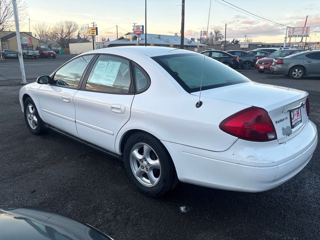 2003 Ford Taurus Image 4
