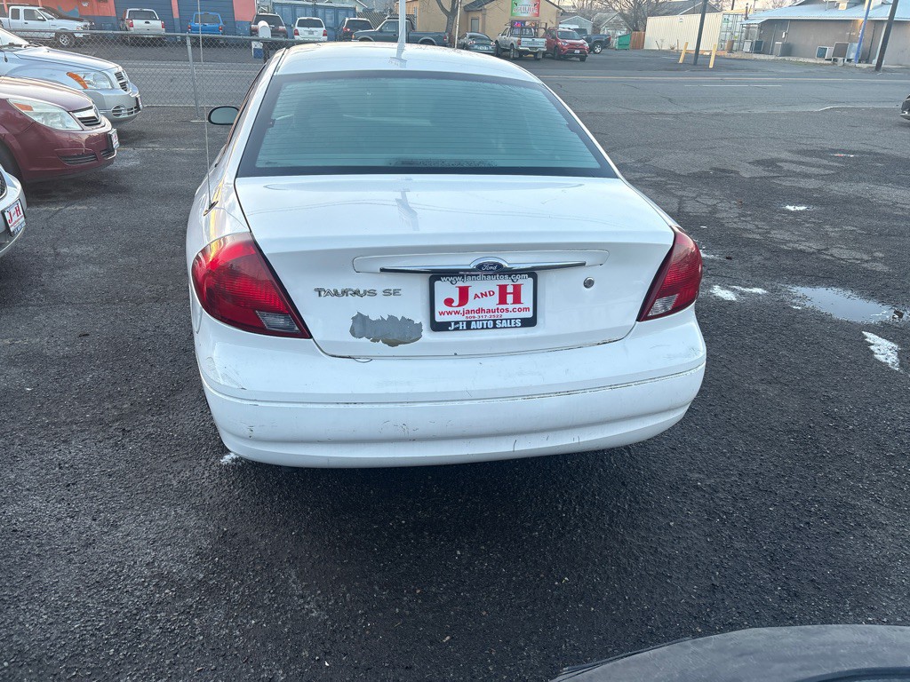 2003 Ford Taurus Image 5