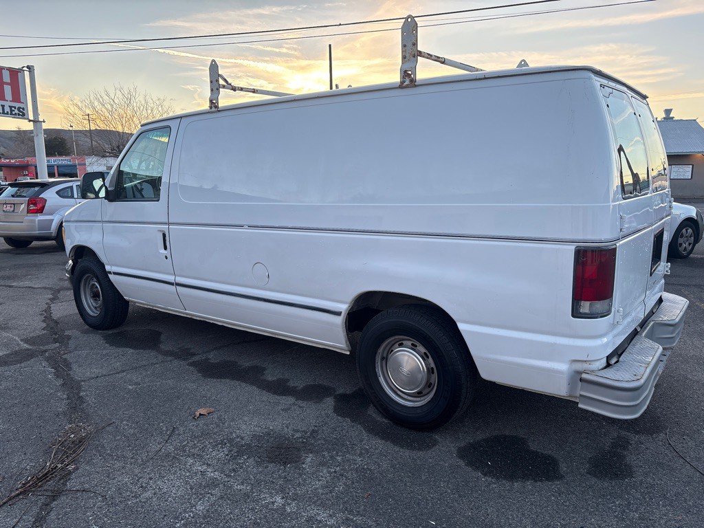 1996 Ford Econoline Image 3