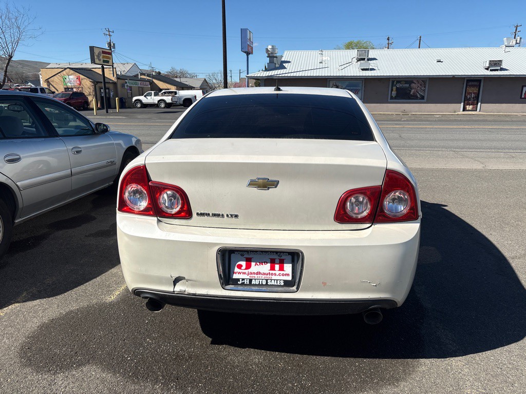 2010 Chevrolet Malibu Image 5