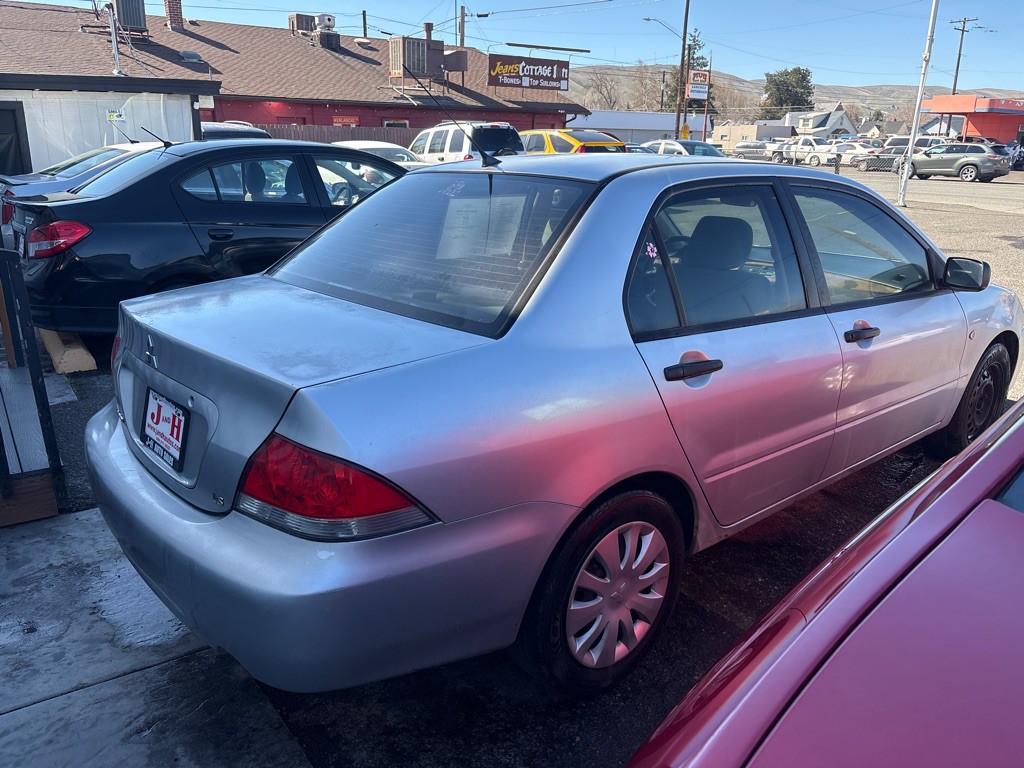 2007 Mitsubishi Lancer Image 4