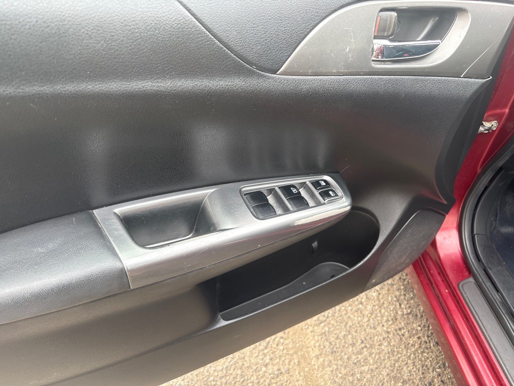 2011 Subaru Impreza Image 6